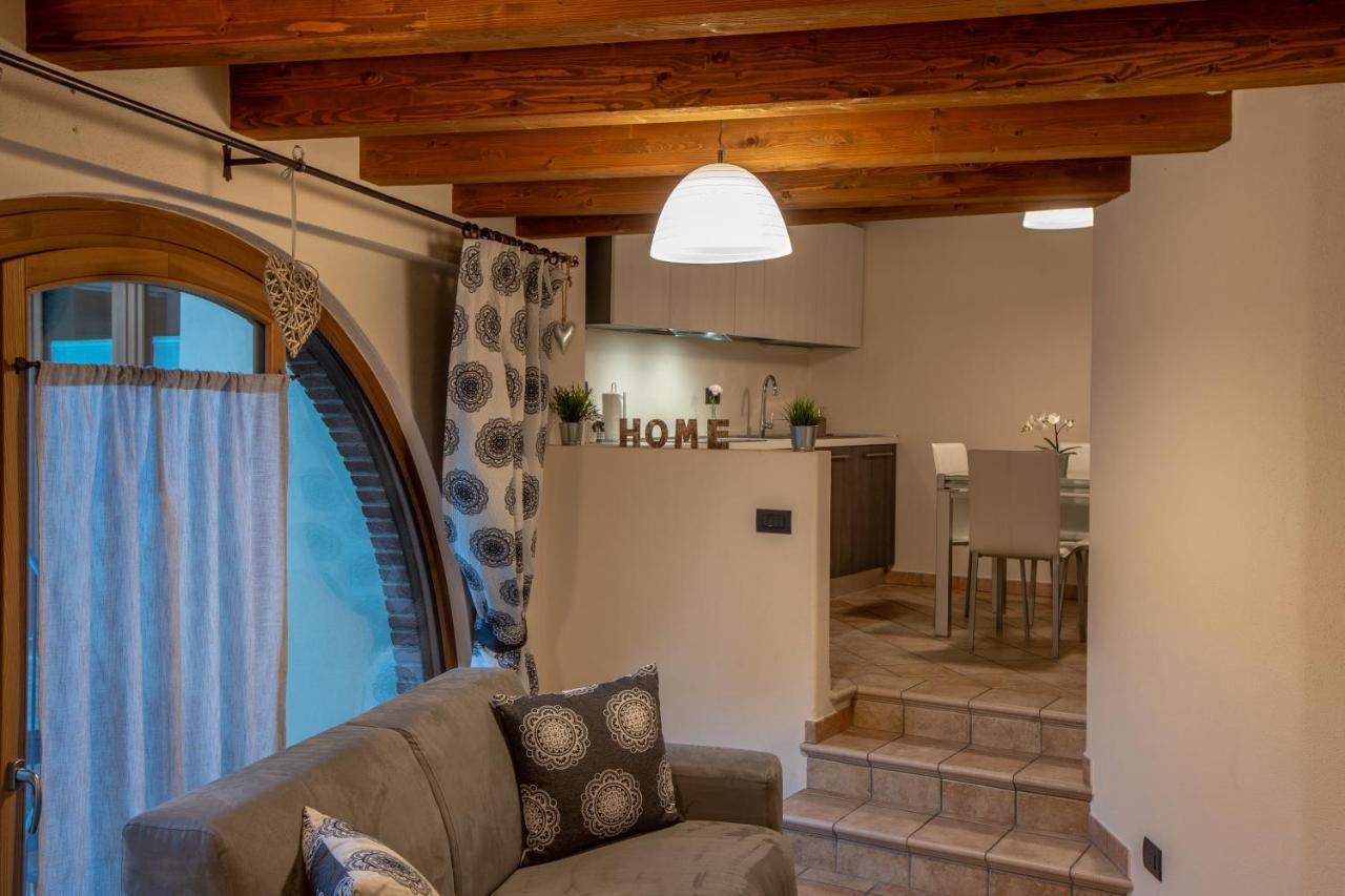 L'Atelier Du Temps - Les Greniers Appartements Аоста Экстерьер фото