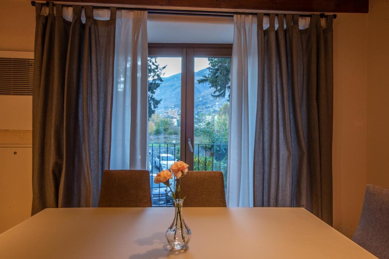 L'Atelier Du Temps - Les Greniers Appartements Аоста Экстерьер фото