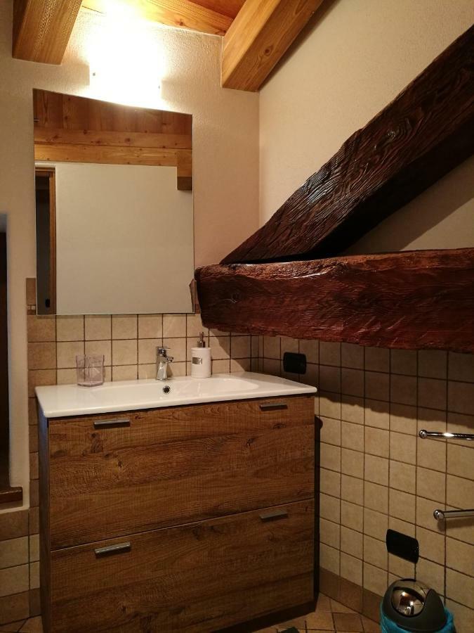 L'Atelier Du Temps - Les Greniers Appartements Аоста Экстерьер фото