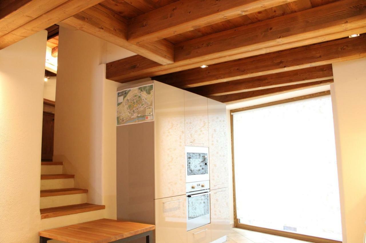 L'Atelier Du Temps - Les Greniers Appartements Аоста Экстерьер фото